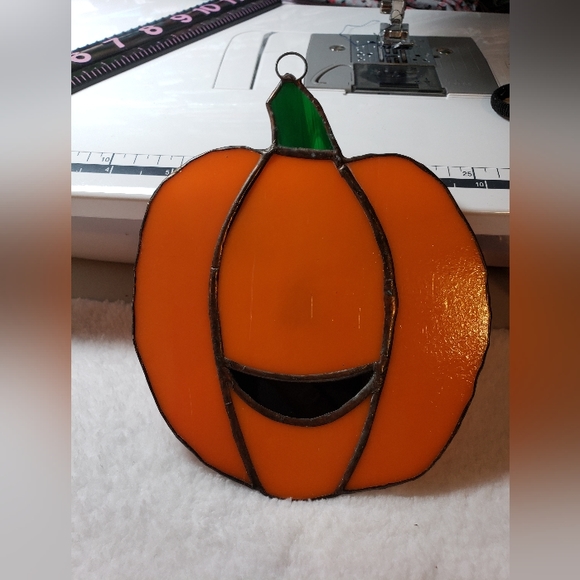 Stained Glass Pumpkin - Picture 3 of 10